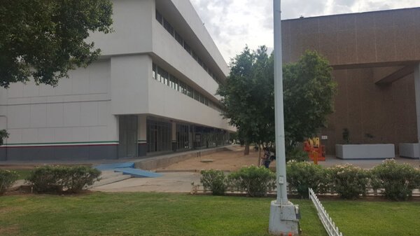 [Imagen de: Oficina del SAT en Mexicali, Baja California]