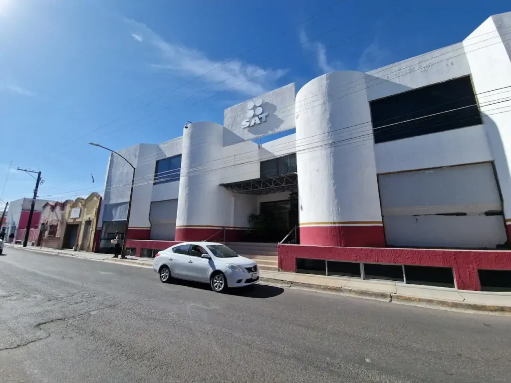 Fachada de la oficina SAT en Durango