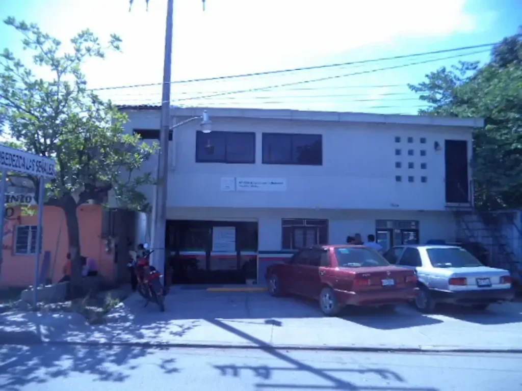 Fachada de la oficina SAT en Huejutla de Reyes