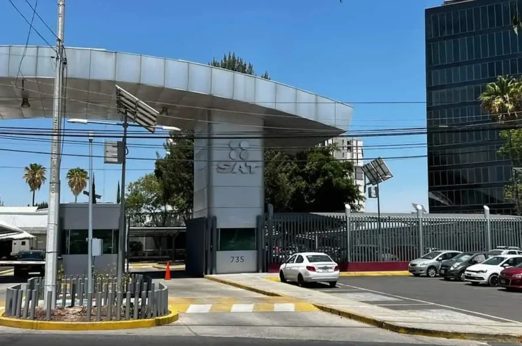 Fachada de la oficina SAT en Zapopan