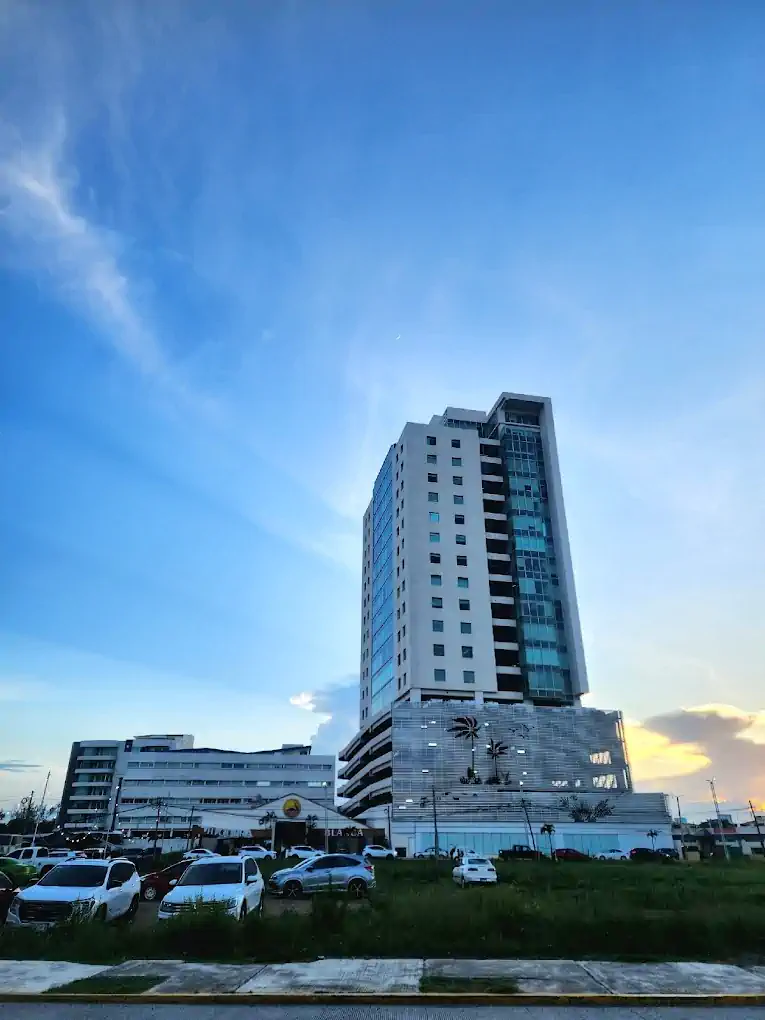 Fachada de la oficina SAT en Boca del Río