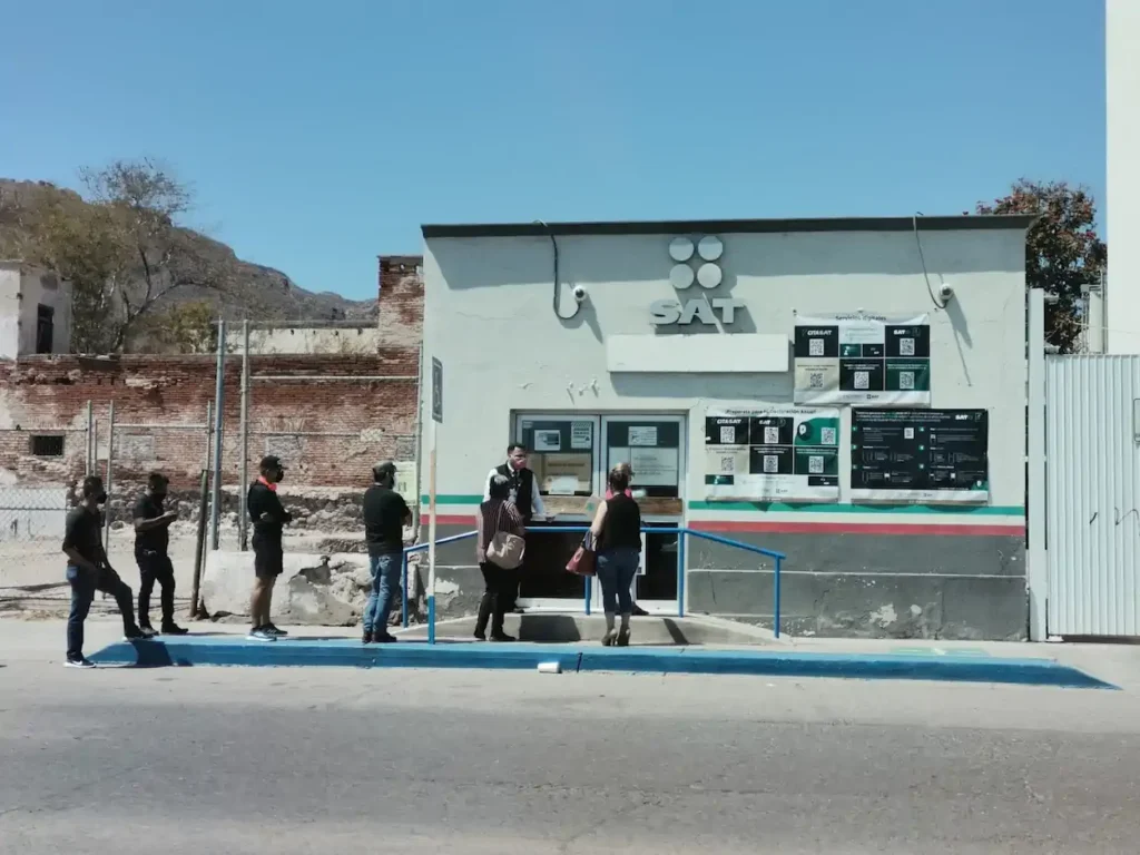 Fachada de la oficina SAT en Guaymas