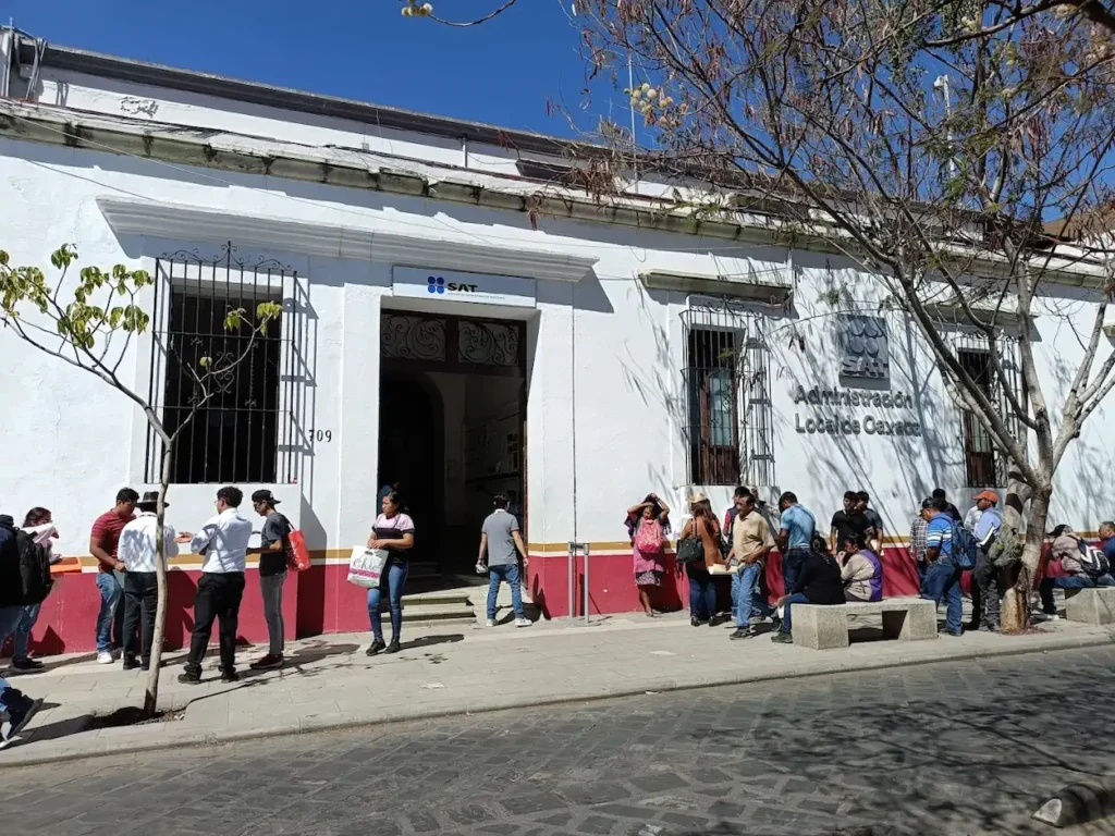 Fachada de la oficina SAT en Oaxaca de Juárez