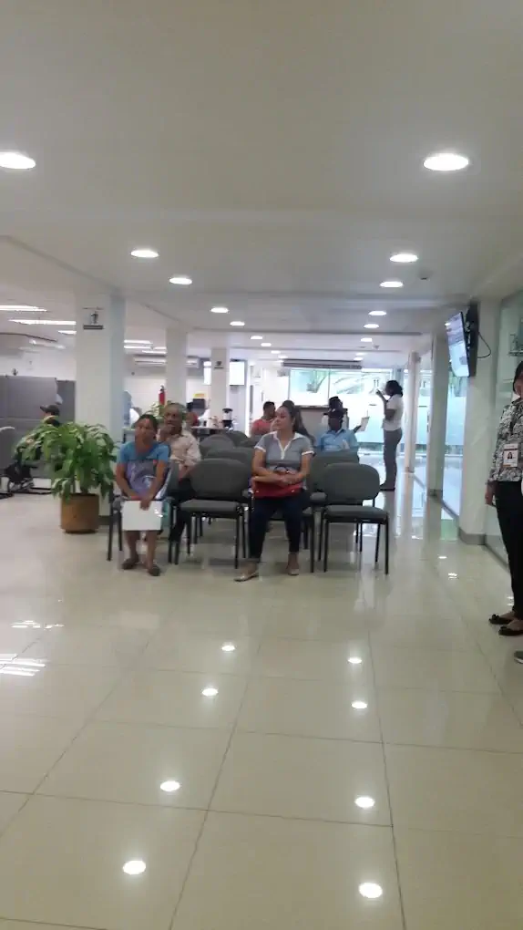Sala de atención dentro de la oficina SAT en Poza Rica